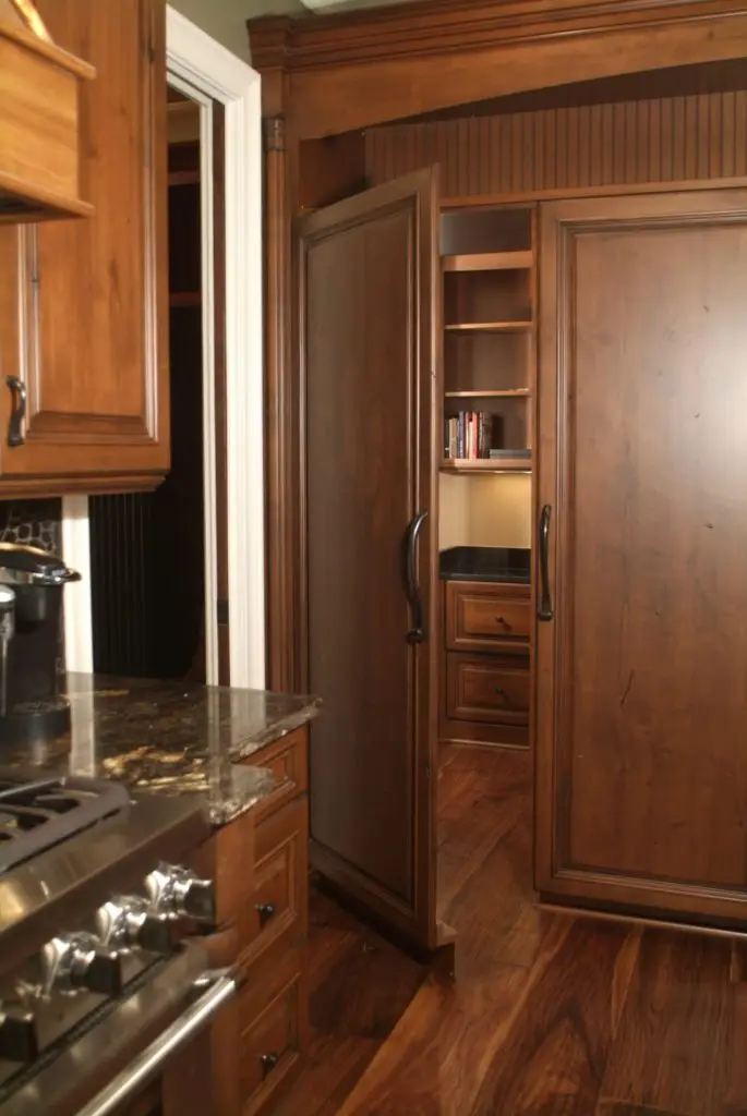 Custom kitchen by Plattner Builders